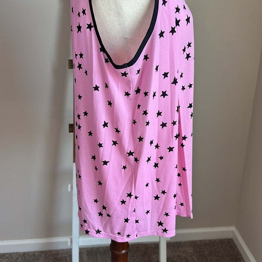 Elle Sleeveless Pink Top with Black Star and Top Lace Design Size Large in GUC - Picture 9 of 17